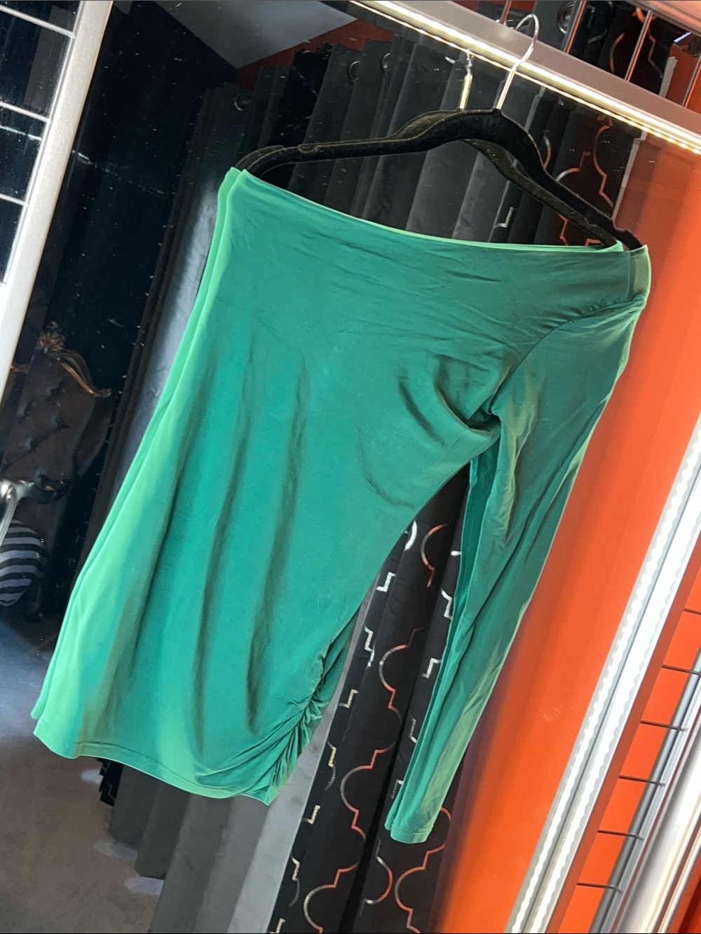 Vibrant Emerald One-Shoulder Statement Top 🌿